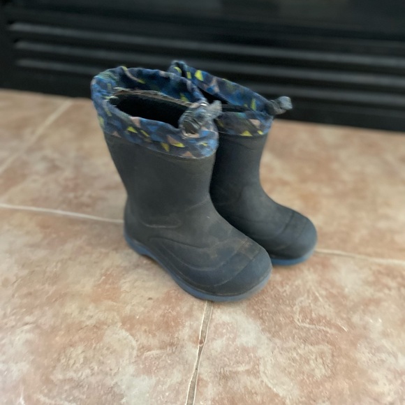Kamik Winter Boots - Picture 2 of 2